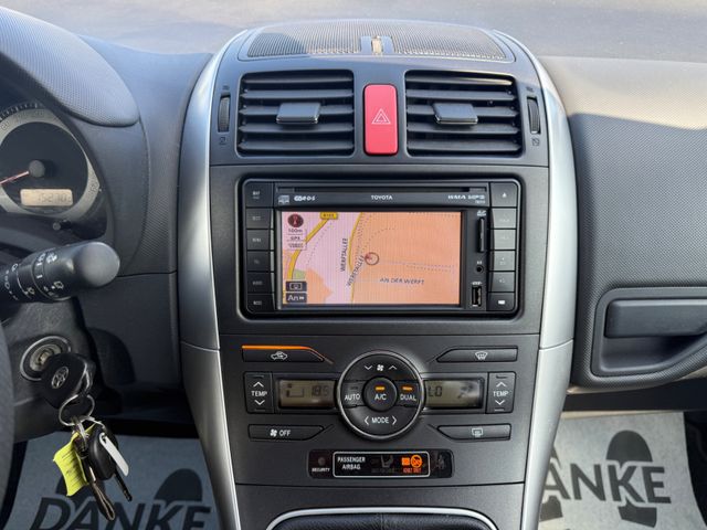 Toyota Auris Club