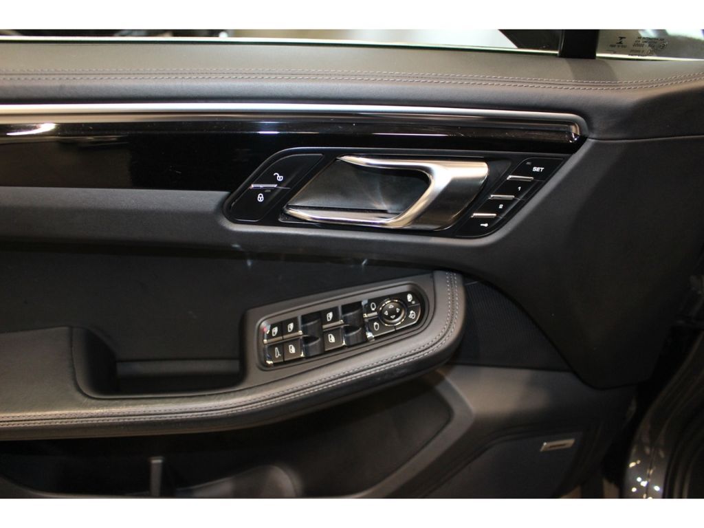 Fahrzeugabbildung Porsche Macan S Diesel Sport Chrono 2.Hand*Pano*Bose