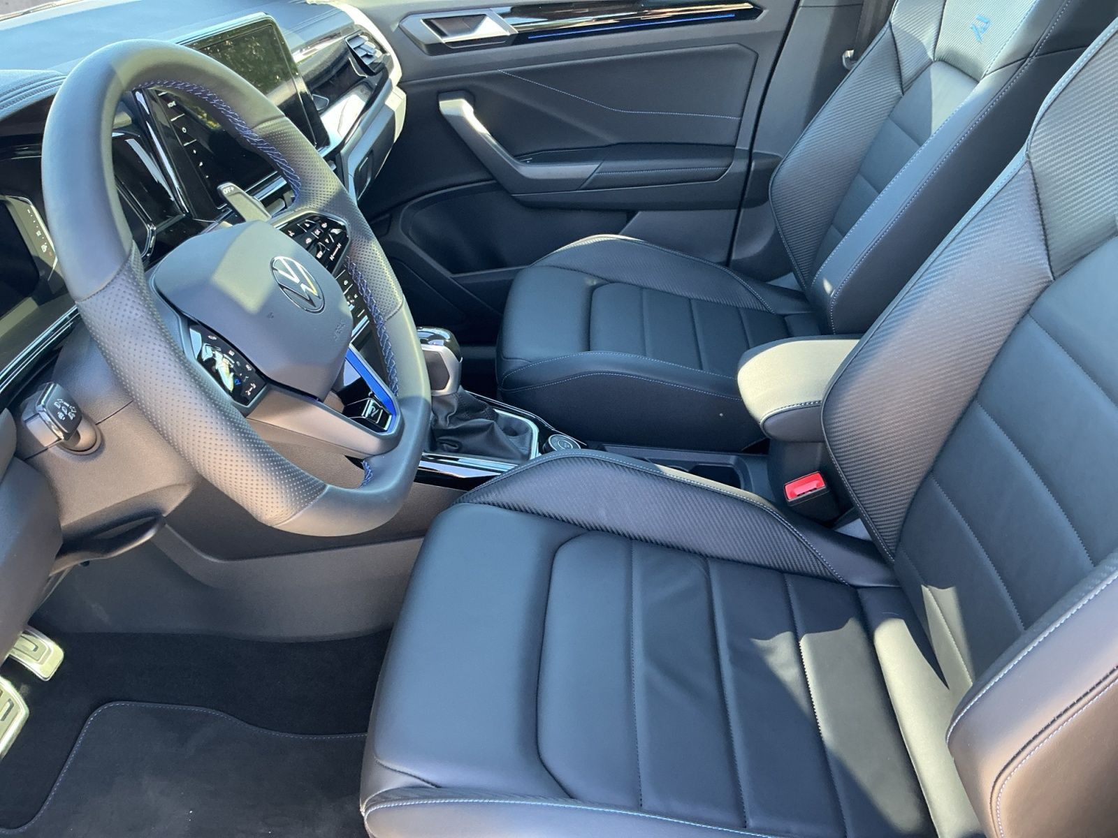 Volkswagen T-Roc - Bild 12