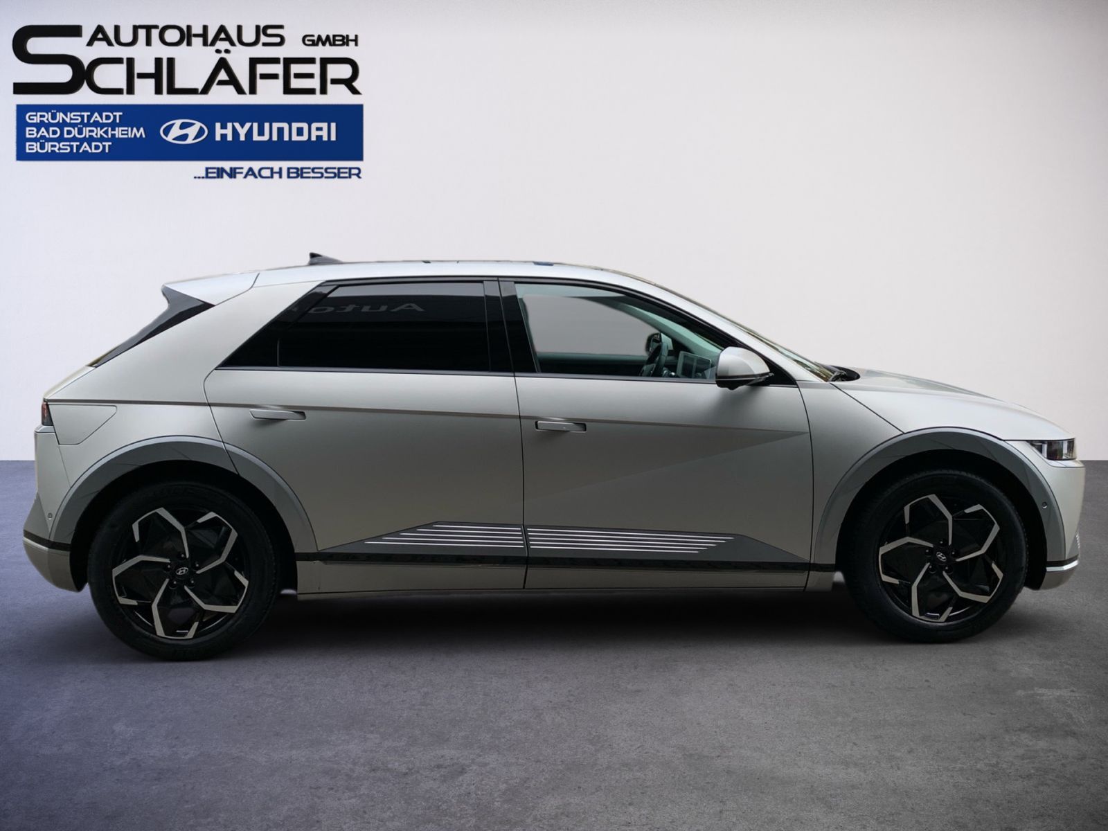 Fahrzeugabbildung Hyundai IONIQ 5 Uniq 72,6 kWh AHK 4WD Relax Solar