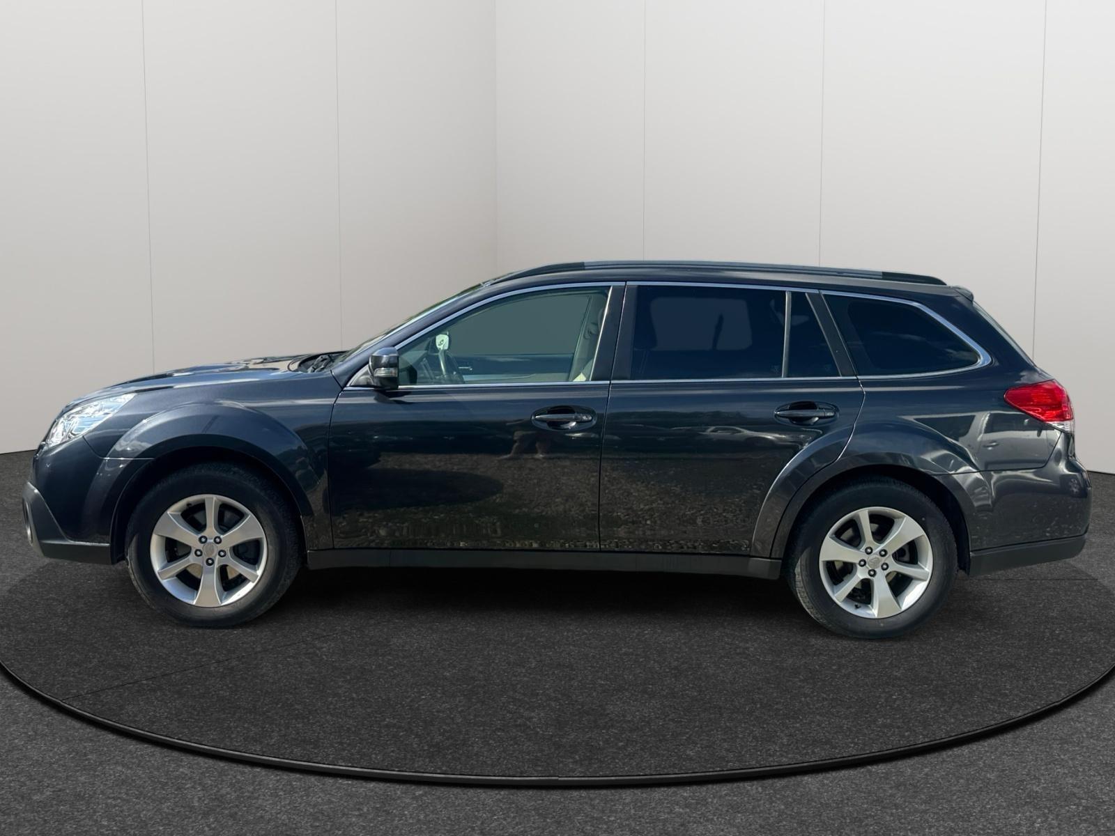 Subaru Legacy 2.0d 4WD Kombi/Outback AHK Navi Kamera
