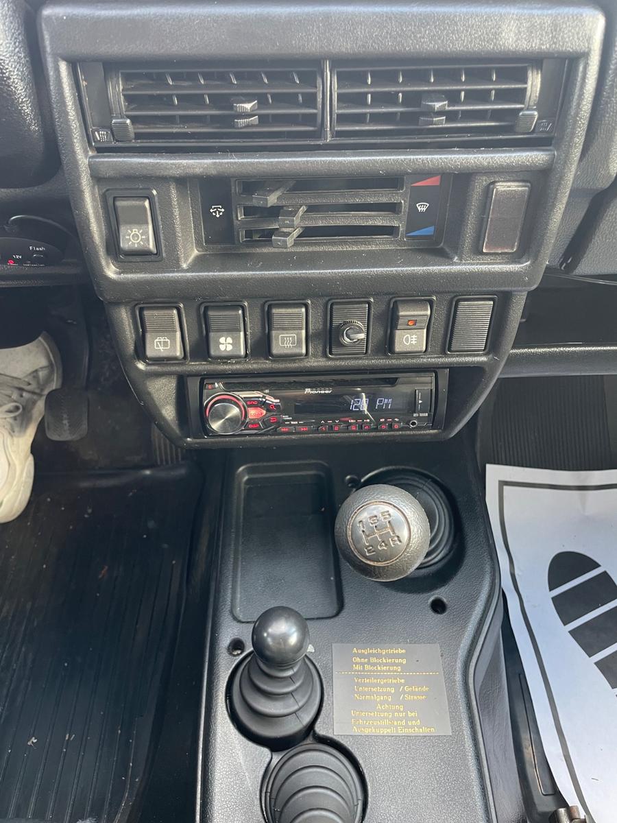 LADA NIVA - 82 CV - BVM - ATTELAGE FIXE