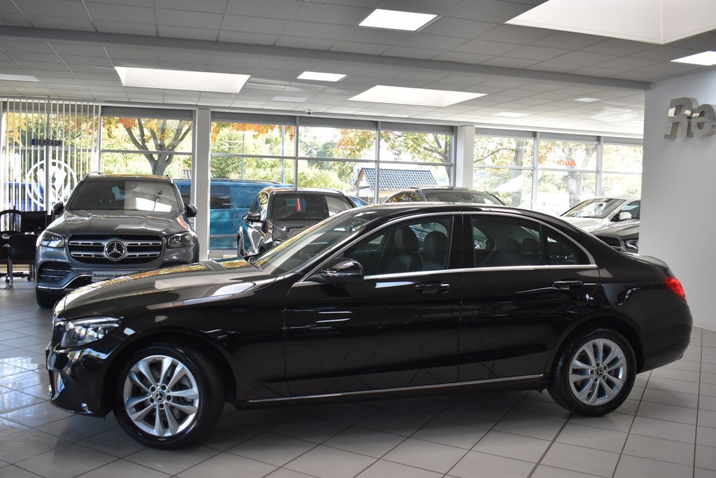 Mercedes-Benz C 300 d 4M 15 T/KM DISTR TOTW SPUR UNFALLFREI