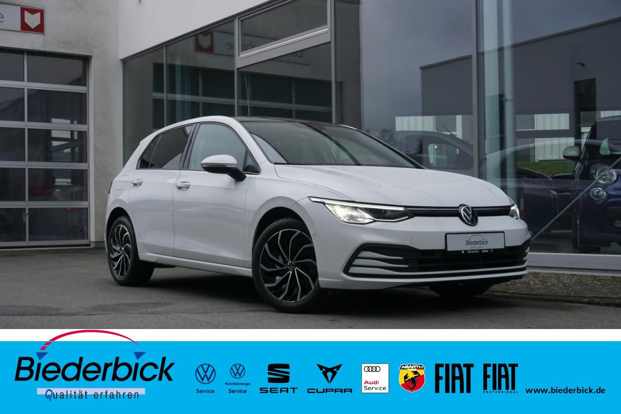 Volkswagen Golf VIII 1.5TSI Life PANO LED AHK 17 ALU WINTER
