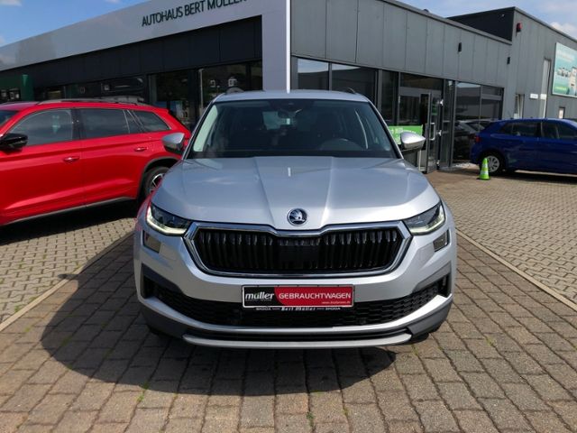 Skoda Kodiaq Tour TDI DSG 4X4 AHK Matrix Navi imagem 3