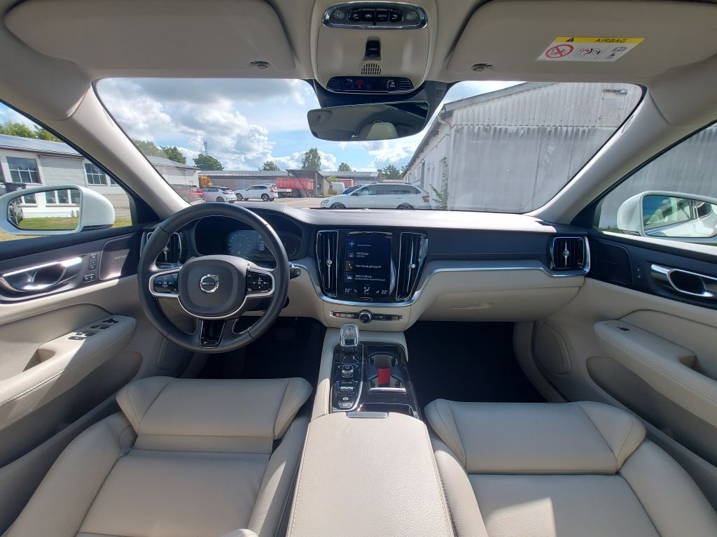 Fahrzeugabbildung Volvo V60 T8 AWD Inscription+Xenium-Pro+AHK+Harman+