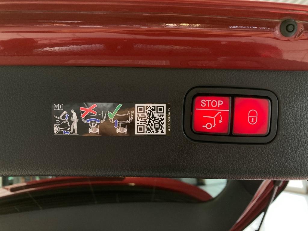 Mercedes-Benz C 300 de 4M T AMG+Night+AHK+Pano+HuD+Burmester++