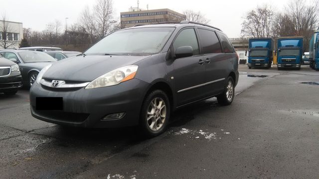 Toyota Sienna AWD Limited Multimedia Leder