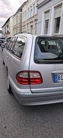 صورة 5 لـ 2001 Mercedes-BENZ E 280