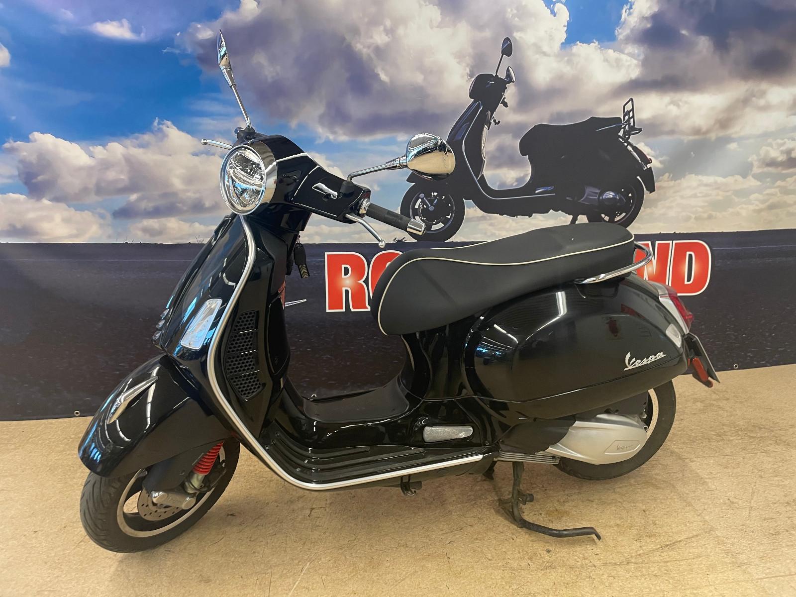 Vespa GTS 300 Super i.E ABS ASR 24 PS nur 4.824 km