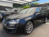 Volkswagen Jetta V Sportline *BI-XENON*LEDER*NAVI*PDC*SITZH - Volkswagen Jetta: Sport
