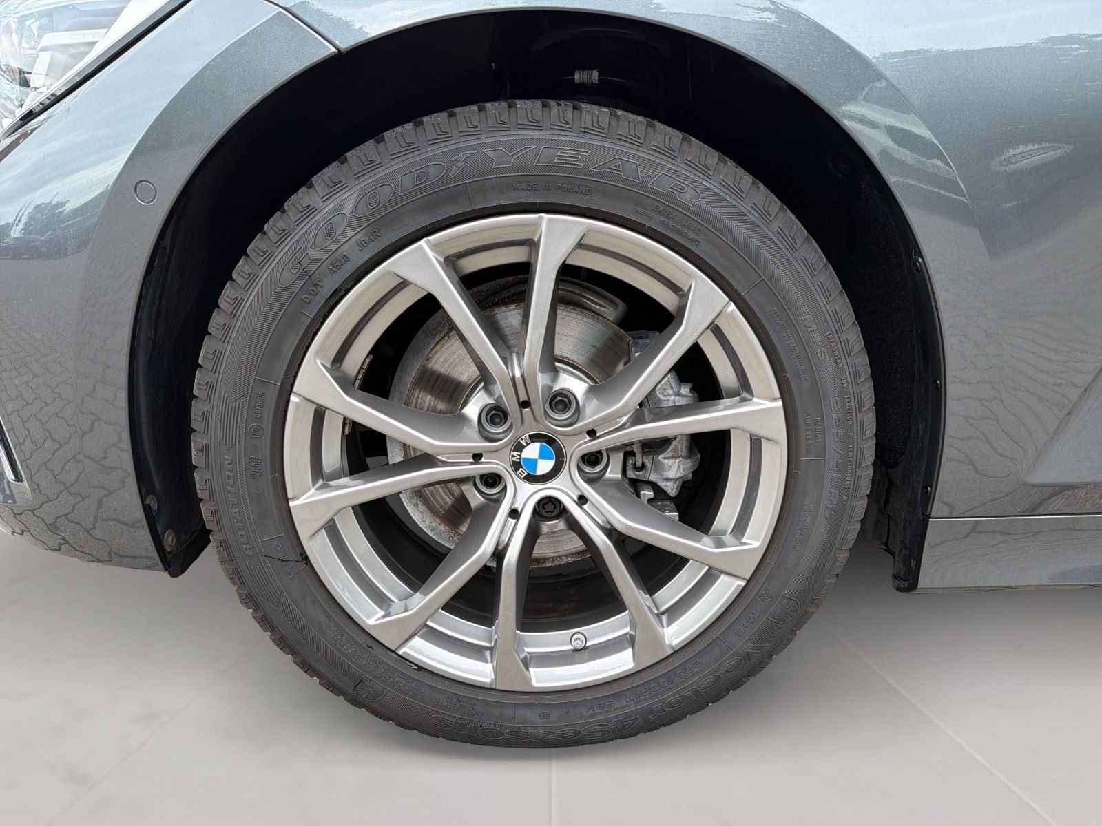 BMW 318i Touring AHK 360° RFK LORDOSE LED SHZ DAB BT foto 9