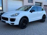 Porsche Cayenne Diesel PANORAMA LUFTFAHRW. AHK LED EURO6 - Porsche mit Diesel-Antrieb