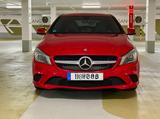 Mercedes-Benz CLA 180 - - rote Mercedes-Benz CLA 180
