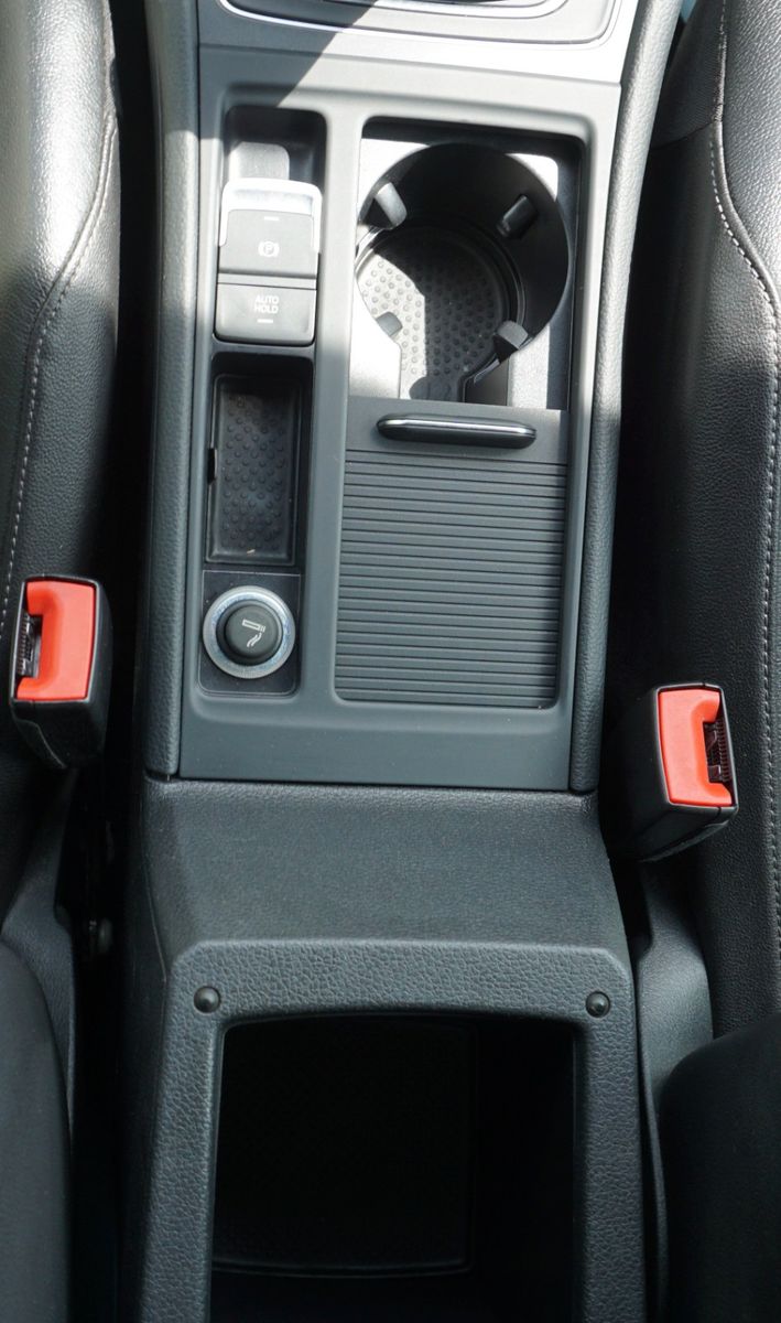 Fahrzeugabbildung Volkswagen Golf VII Alltrack, Variant, BMT, 4M,T.Leder,Navi