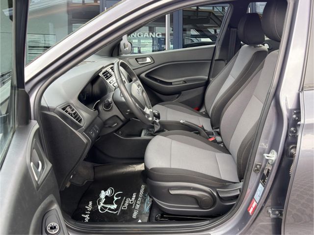 Hyundai i20 YES! 1.2 °Klima°SHZ°Allwetter°Lenkradheizung