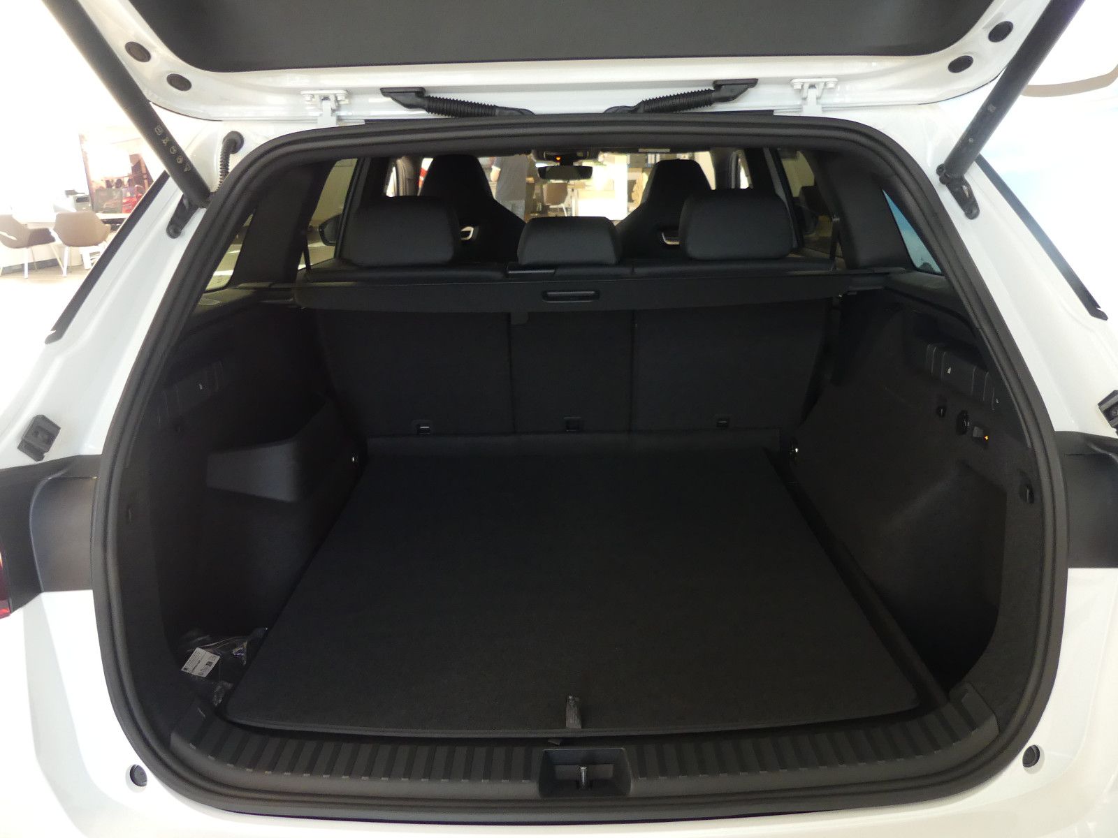 Fahrzeugabbildung SKODA Kodiaq 2.0 TDI DSG 4x4 Sportline *AHK*FSH*NAV*