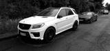 Mercedes-Benz ML 63 AMG 4MATIC AMG - Mercedes-Benz ML aus dem Jahr 2012