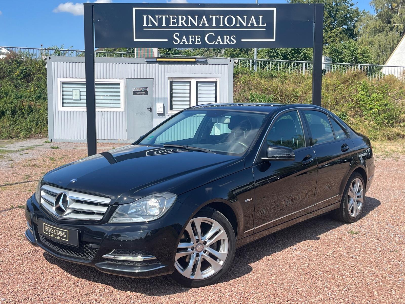 Mercedes-Benz C 180 CGI Avantgarde Automatik / 8 Fach bereift