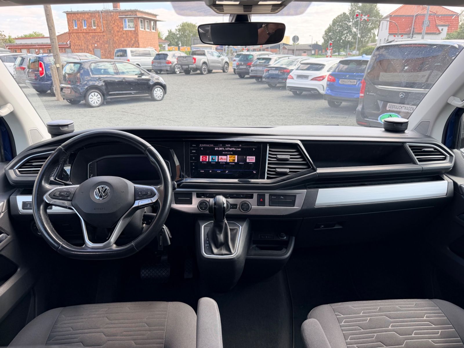 Volkswagen T6.1 Multivan Edition LED Navi Kamera Standheiz foto 10