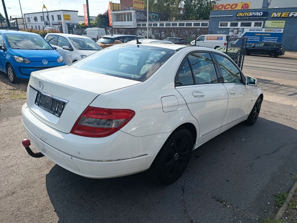 Mercedes-Benz C 180 C -Klasse Lim. C 180 Kompressor*AHK*SITZ-H
