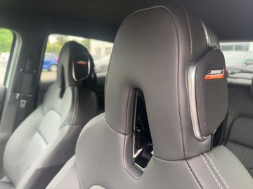 Nissan Juke Tekna 1.0 DIG-T 114 PS mit Winterpaket 360°