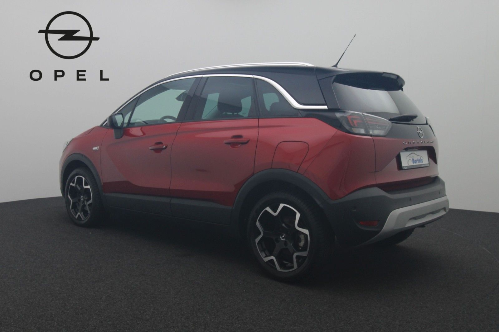 Fahrzeugabbildung Opel Crossland 1.2 Ultimate Paket NAVI HUD LED PANO