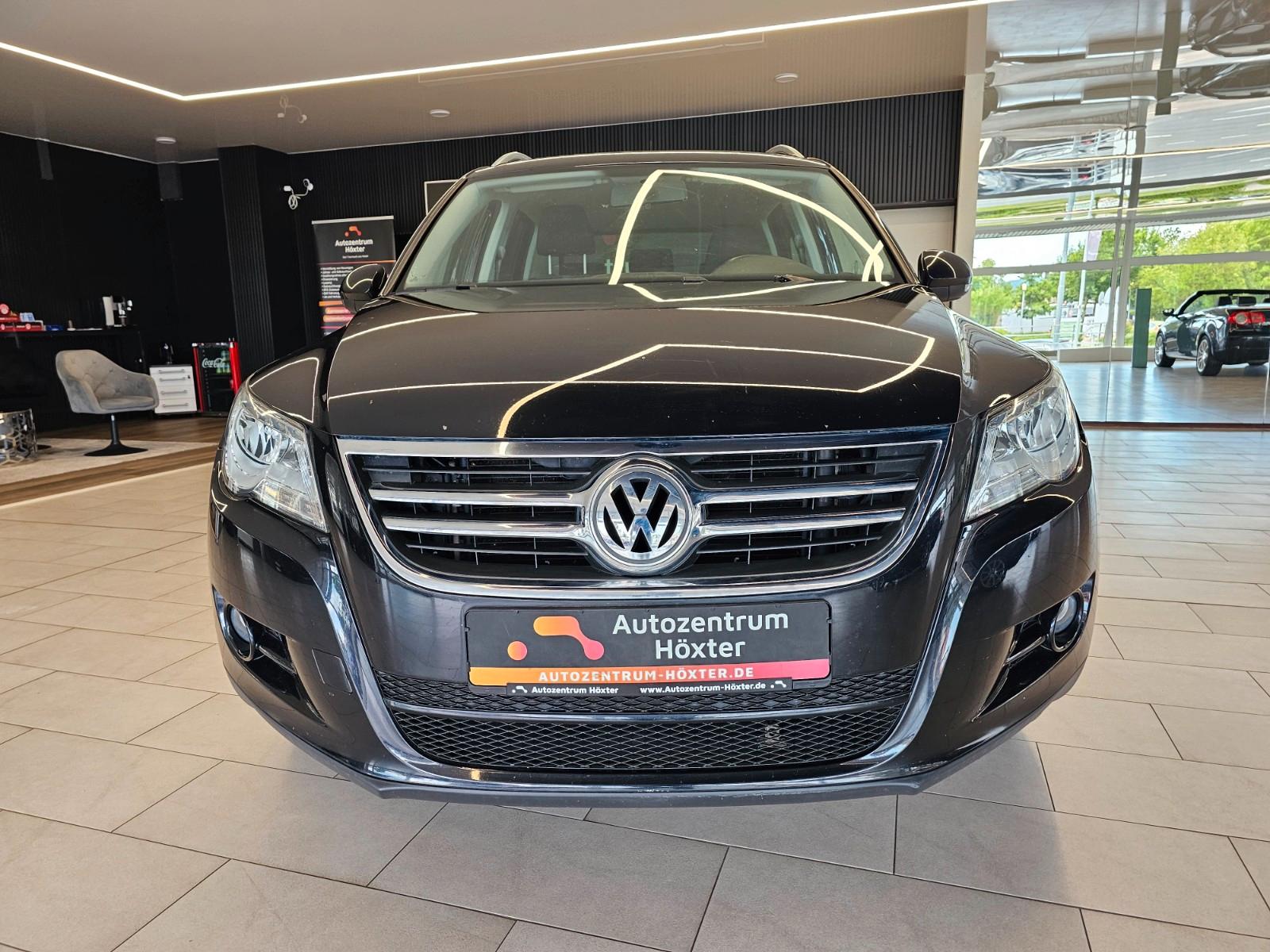 Volkswagen Tiguan 2.0TDI 4MOTION*SPORT&STYLE*AHK*TEMPO*