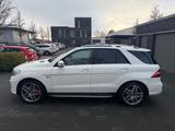 Mercedes-Benz ML 63 Performance Designo 4MATIC VOLLAUSSTATTUNG - Mercedes-Benz ML-Klasse mit Benzin-Antrieb: Automatik