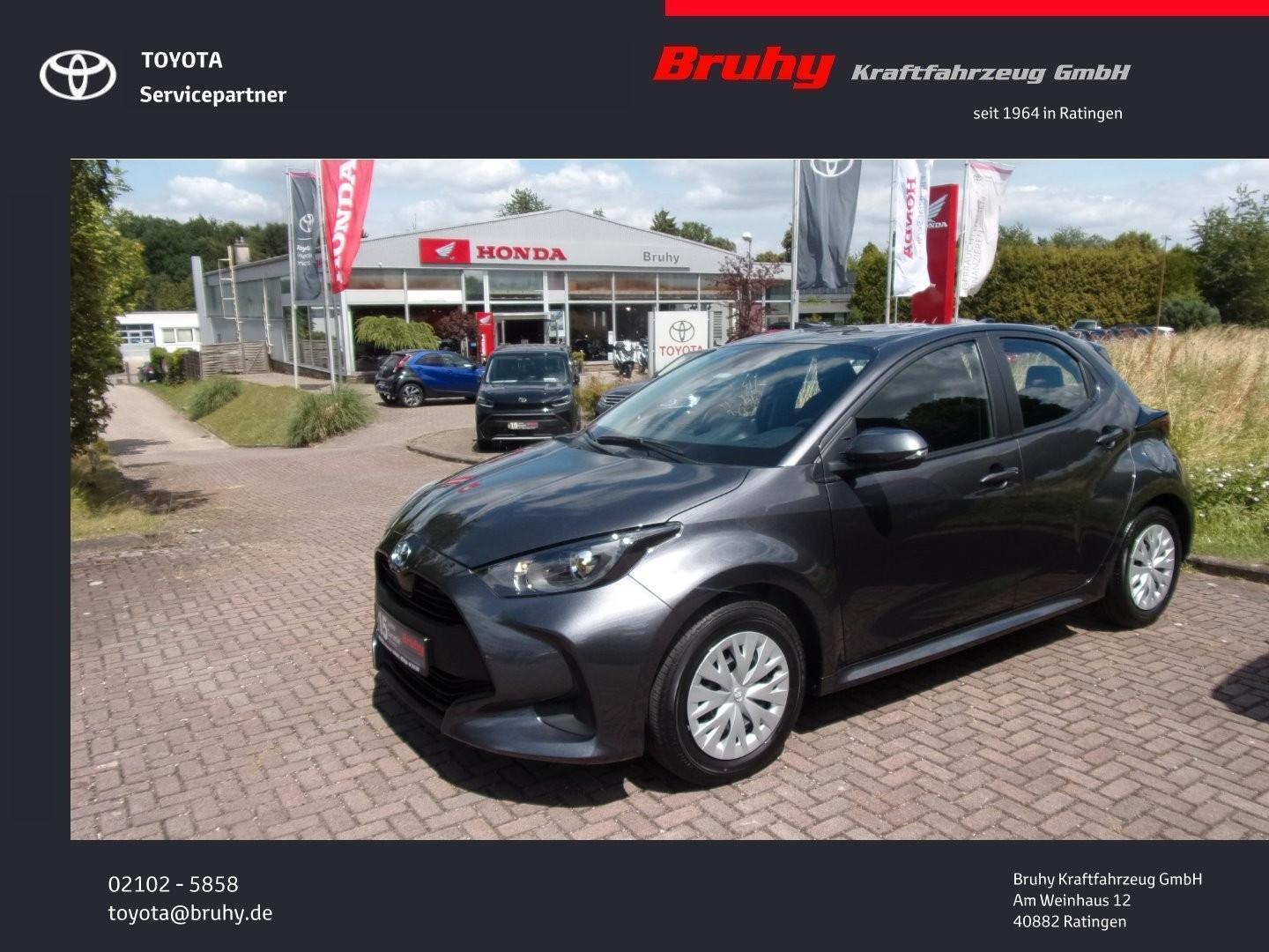 Toyota Yaris Hybrid Business Edition Navi Sitzheizung