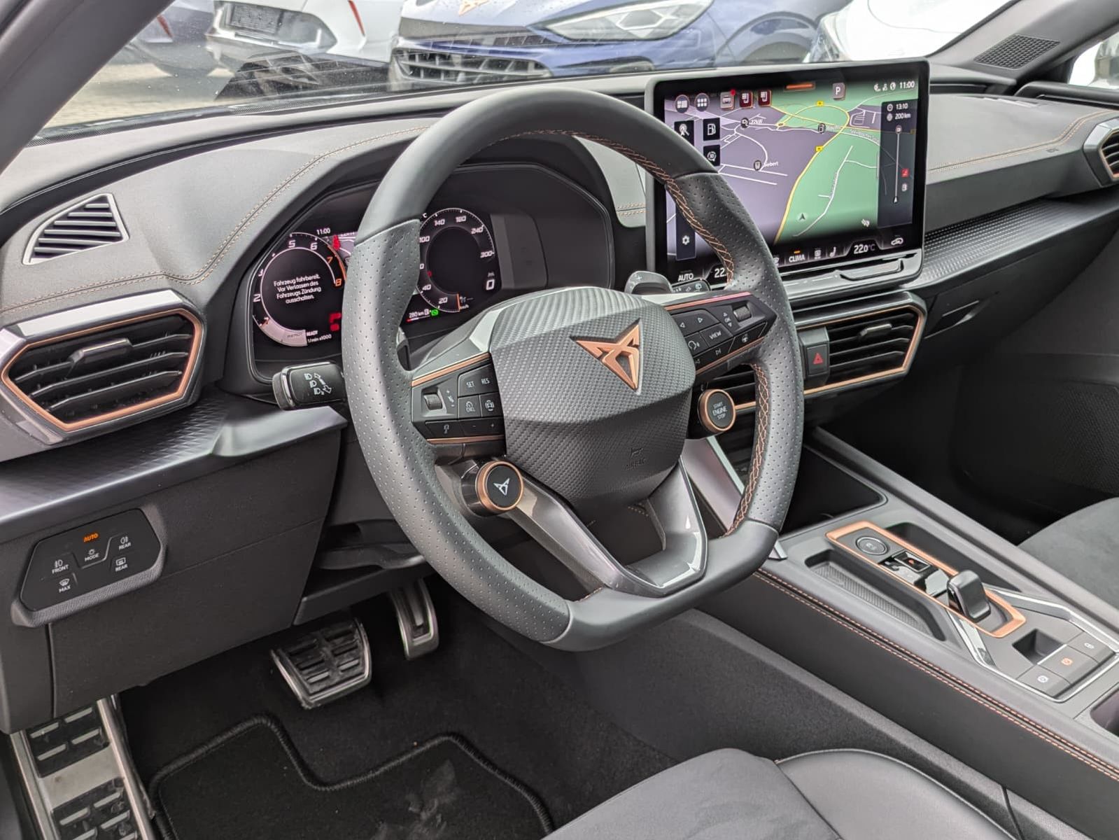 Fahrzeugabbildung CUPRA Leon 1.5 eTSI EDGE MATRIX*ACC*KAM*18"5JGARANTIE