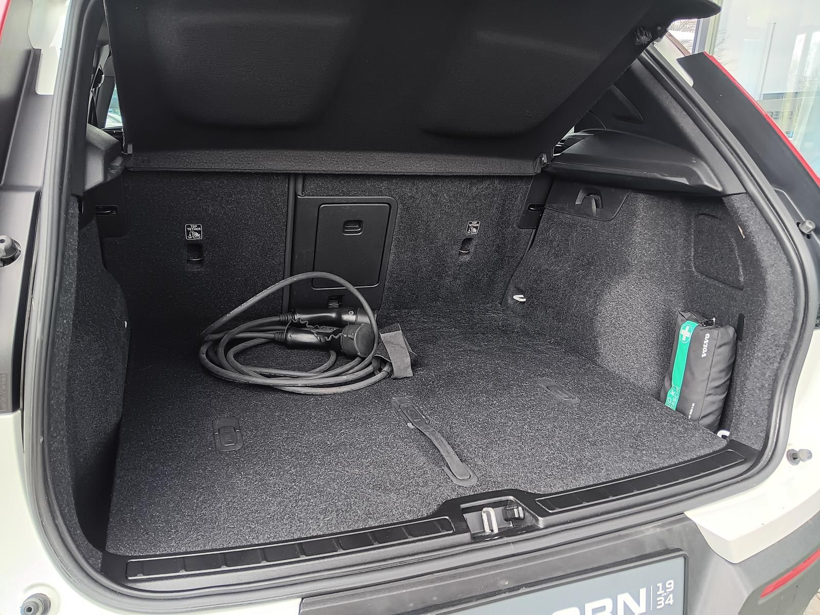 Fahrzeugabbildung Volvo XC40 Recharge Single Plus Pure 'ACC,BLIS'