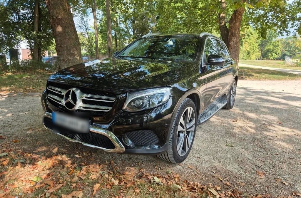 Image of Mercedes-Benz GLC 350