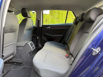 Volkswagen Golf - 9