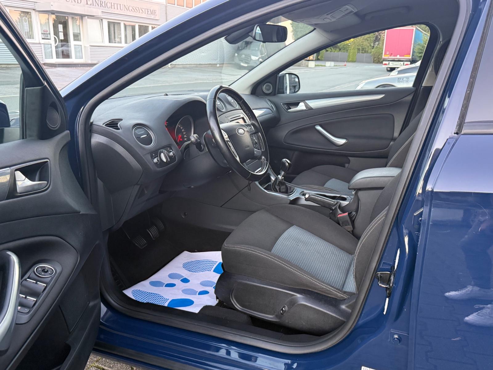 Ford Mondeo 2011 — photo 9