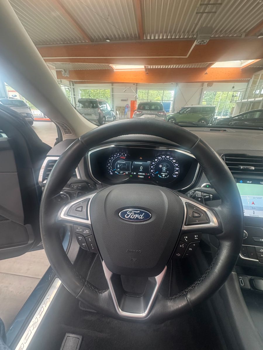Fahrzeugabbildung Ford Mondeo Turnier Titanium Automatik