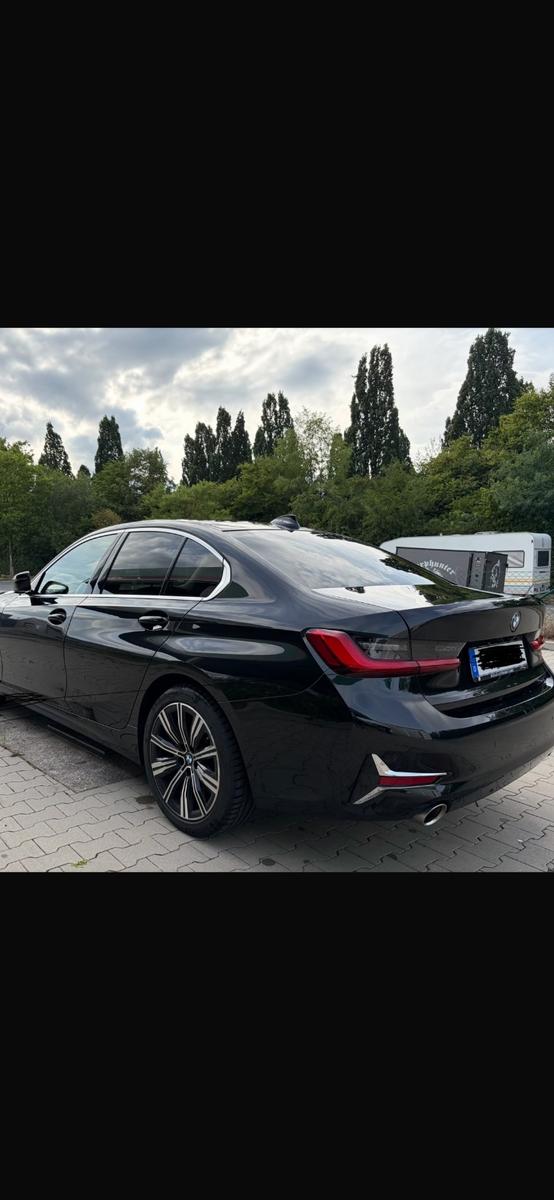 BMW 320i xDrive Automatik -