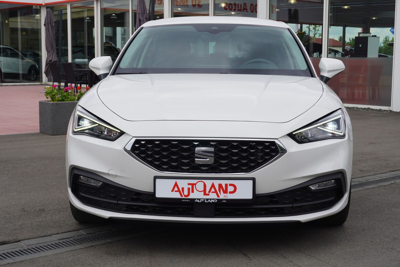 Seat Leon 1.4 e-Hybrid Xcellence DSG LED Navi ACC PDC imagem 2