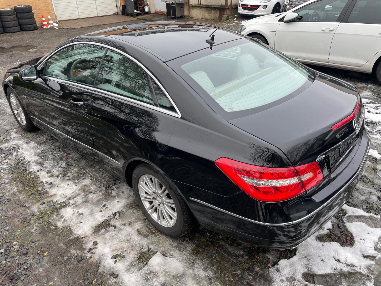 Mercedes-Benz E 250 E Coupe E 250 CDI/6-Gang/Xenon/Tüv 1/27