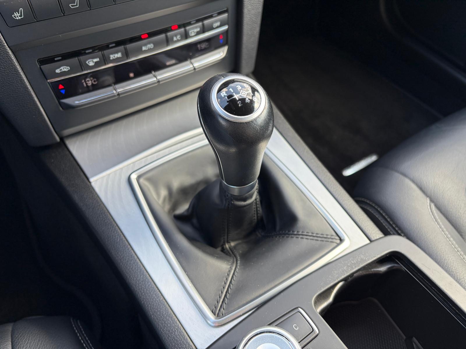 Mercedes-Benz E 200 CGI Cabrio Avantgarde Navi Leder Airscarf