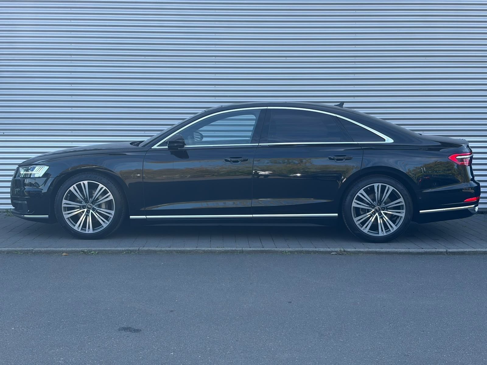 Audi A8 - Bild 4