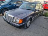 Mercedes-Benz Mercedes Benz 300 Diesel Typ W124 - Mercedes-Benz 300 aus 1992: 300d