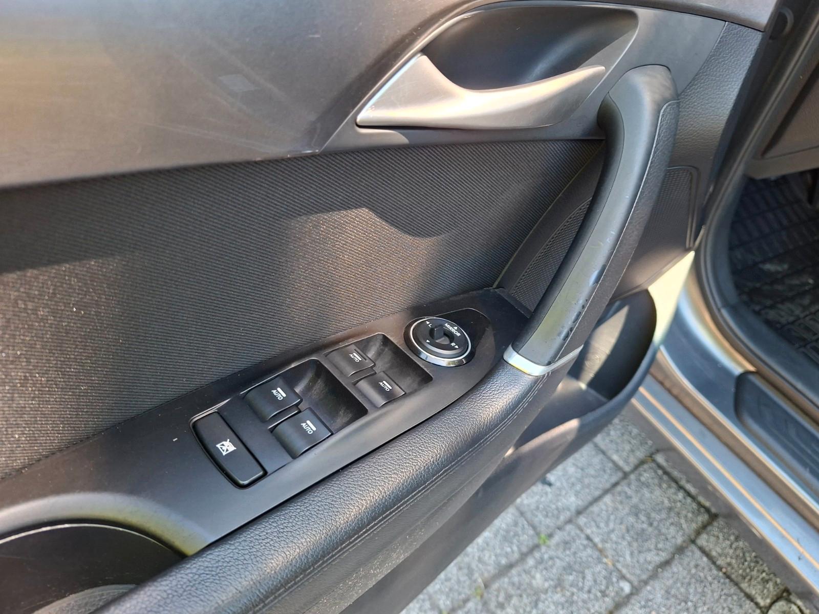 Hyundai i40 2013 — photo 7