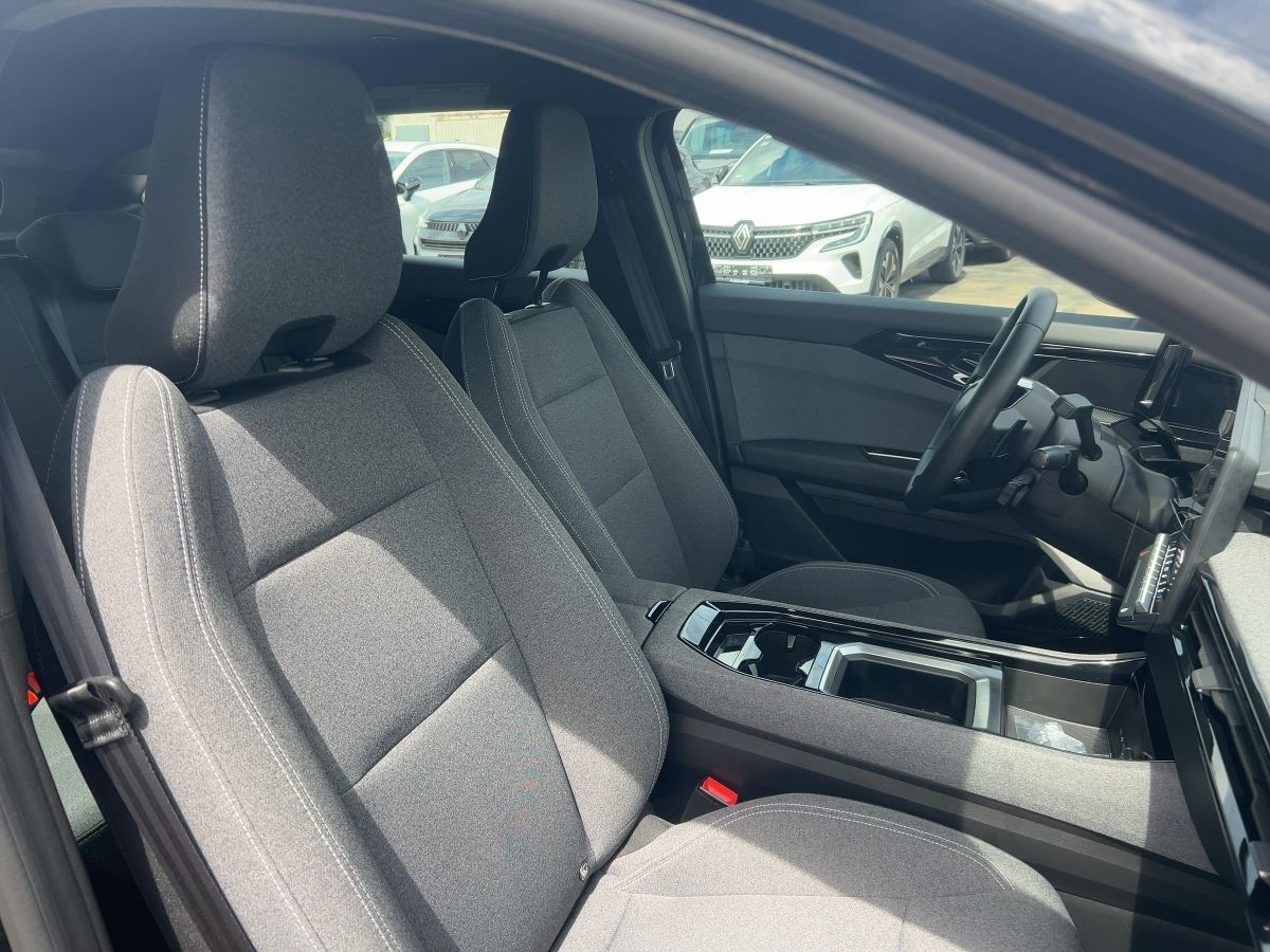 Fahrzeugabbildung Renault Austral Evolution Mild Hybrid 160 Automatik SHZ