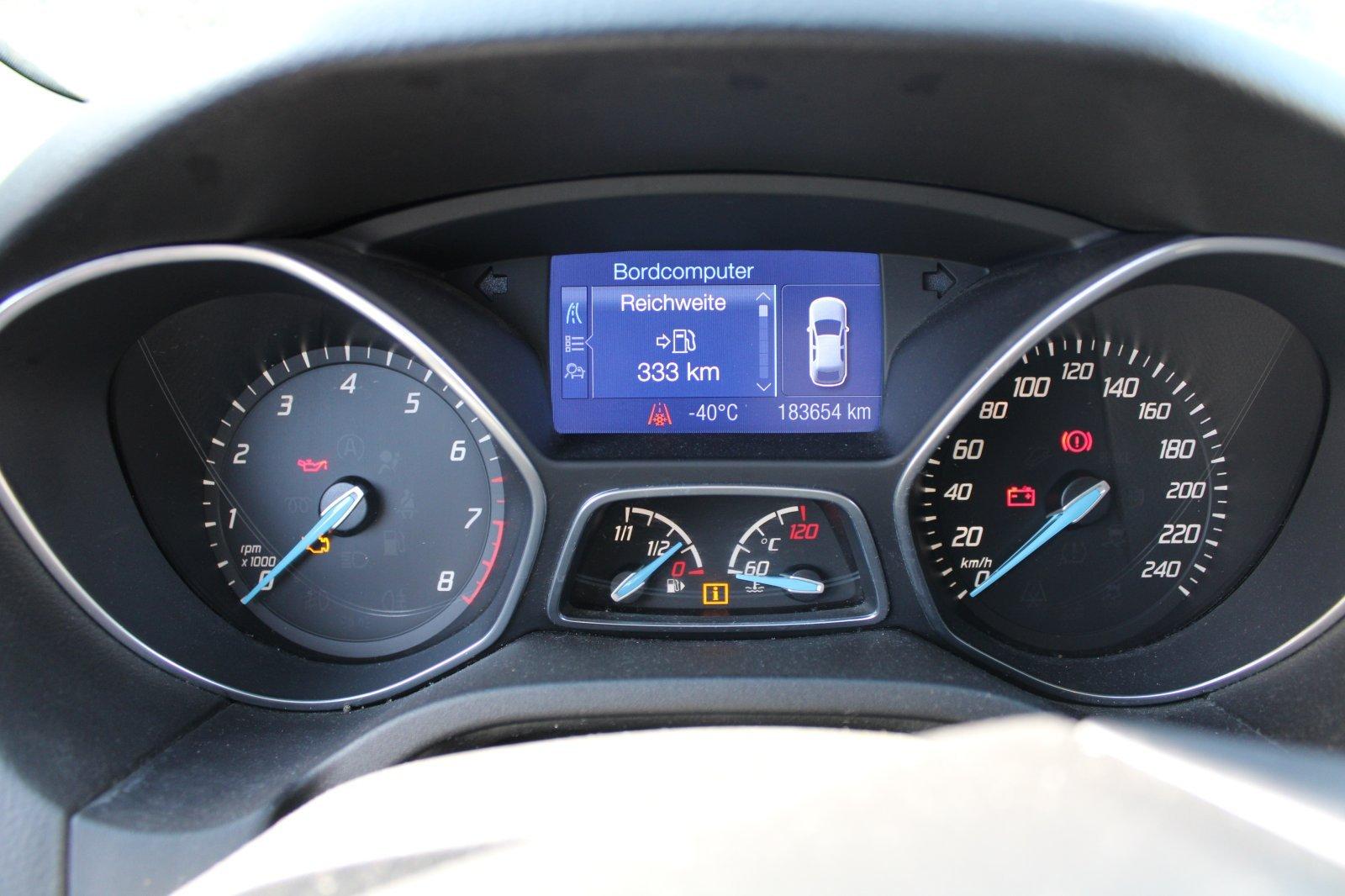 Ford Focus 2013 — photo 9