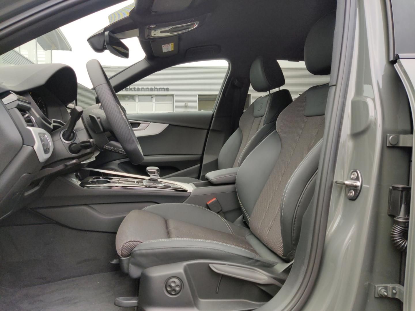 Fahrzeugabbildung Audi A4 Avant S line 35 TFSI, S tronic, Businesspak,