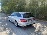 Mercedes-Benz E 500 T AVANTGARDE mit LPG Autogasanlage Vialle - Mercedes-Benz E 500: Kombi