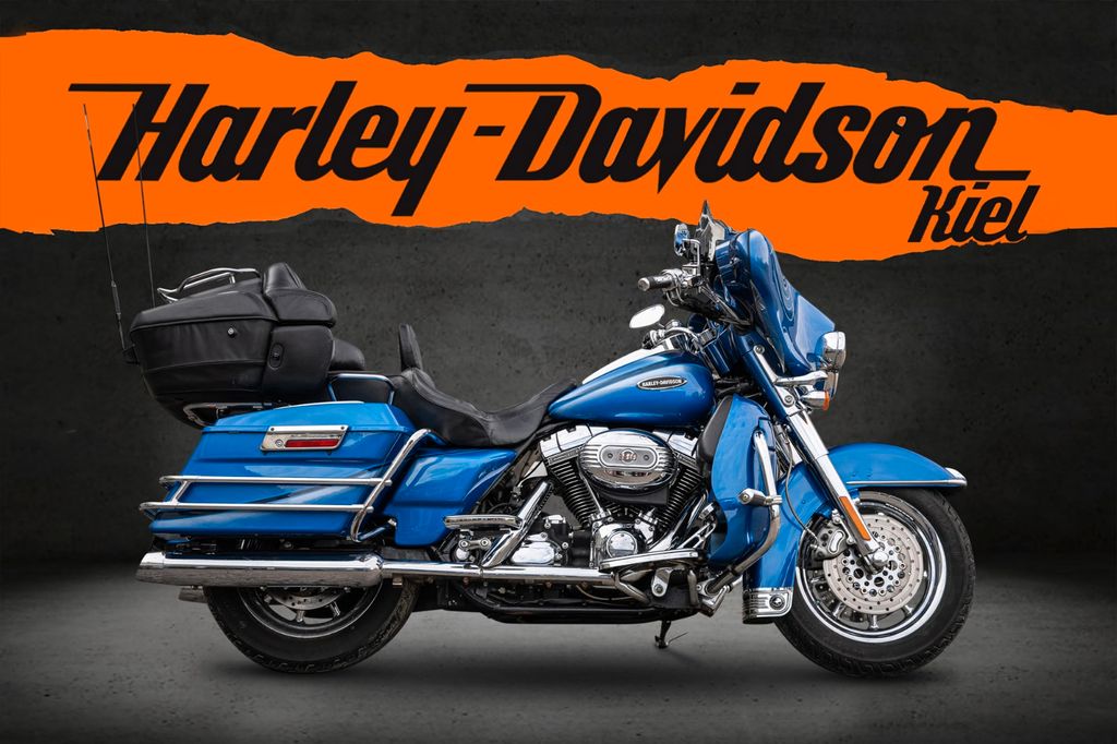 Harley-Davidson CVO SCREAMIN´EAGLE ULTRA CLASSIC 2 110 FLHTCUSE2