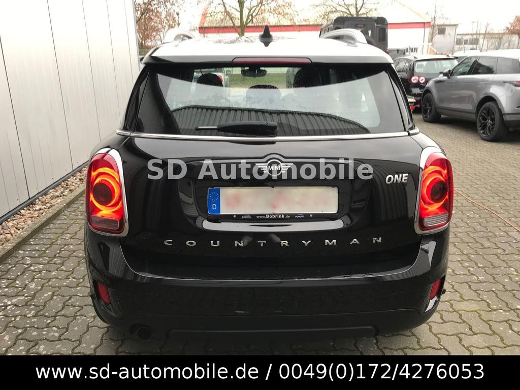 MINI One Countryman