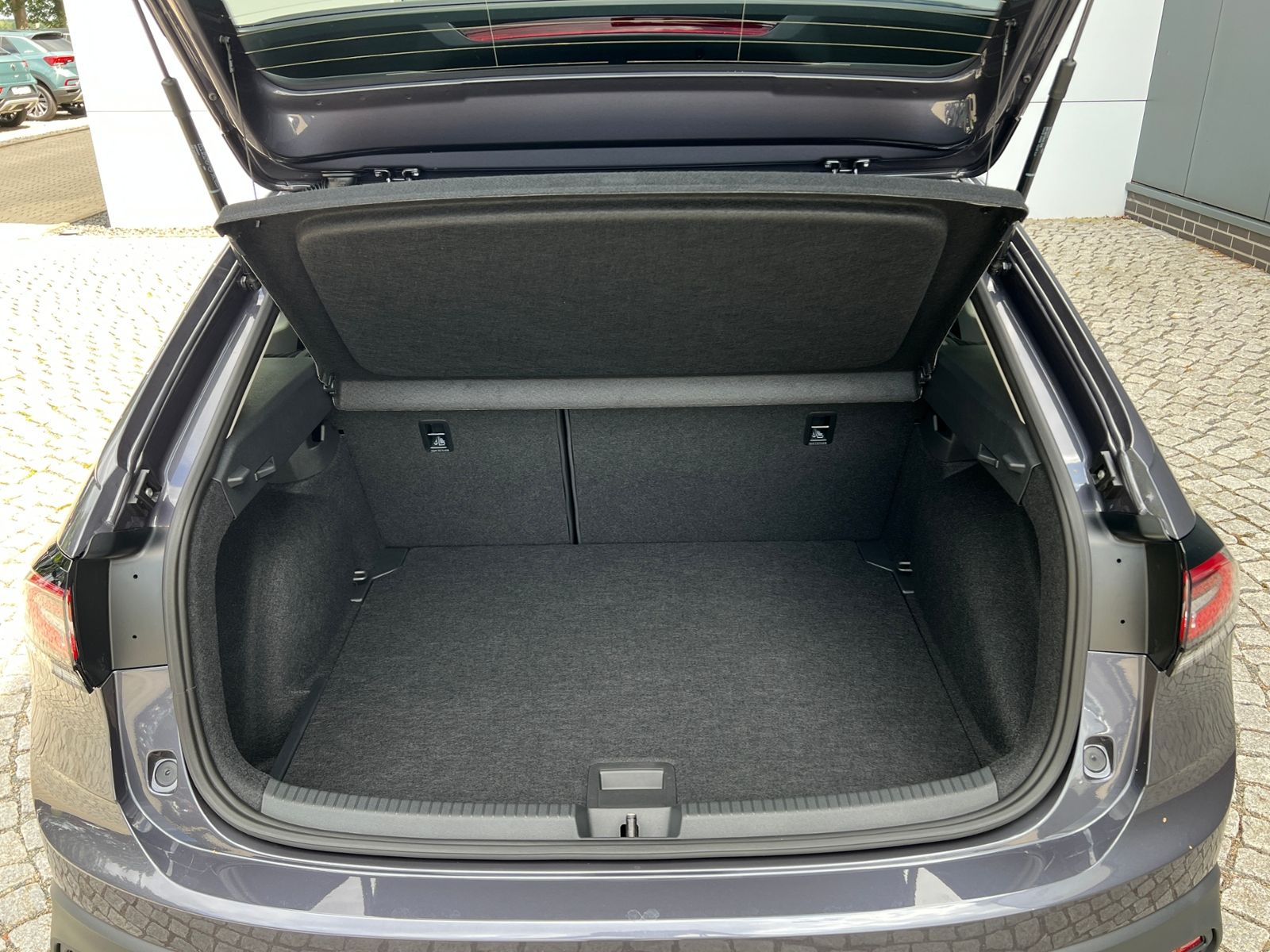 Fahrzeugabbildung Volkswagen Taigo Life 1.0 TSI DSG *IQ.Light, Ready2Discover